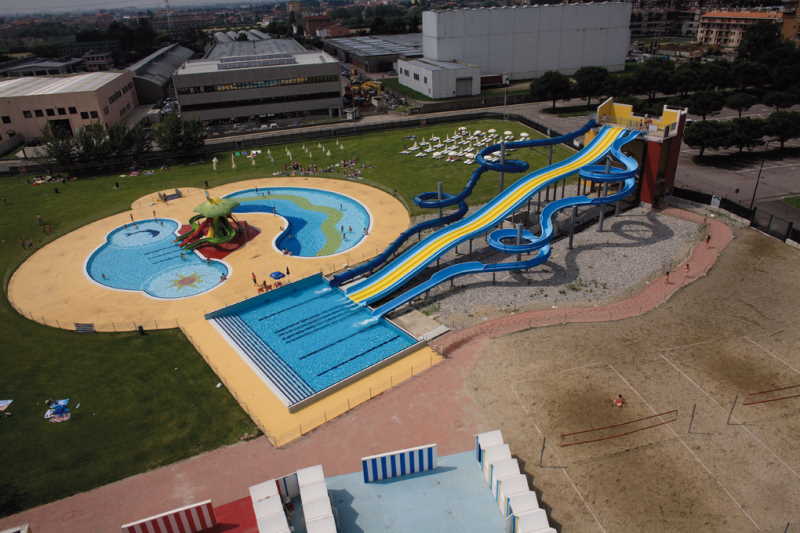 piscina limbiate