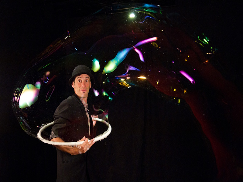 BUBBLE ON CIRCUS MARIANO 2