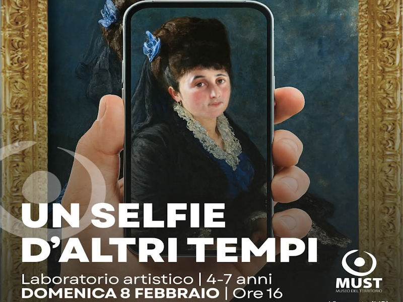 selfie must
