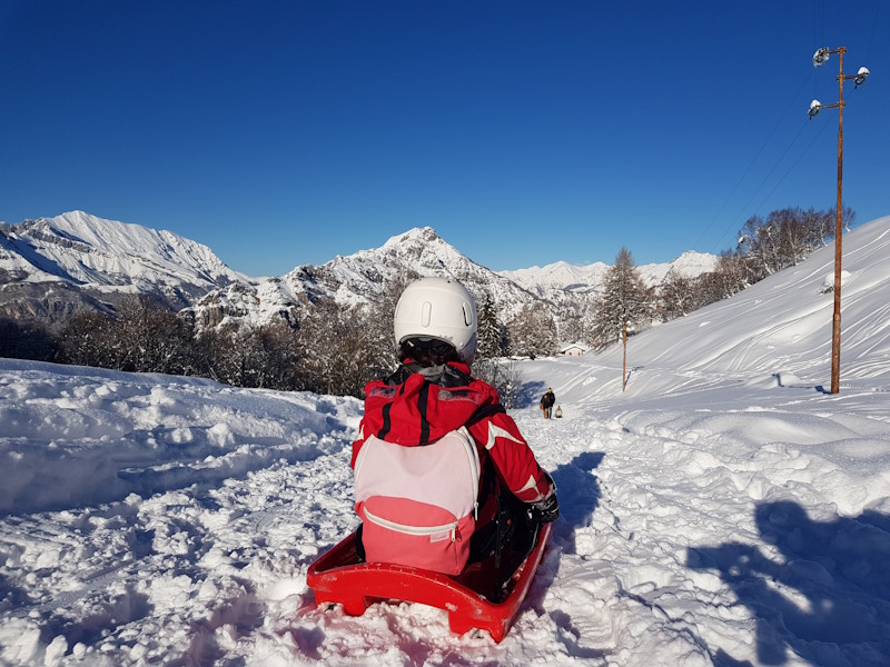 Piani d'Erna con i bambini d'inverno