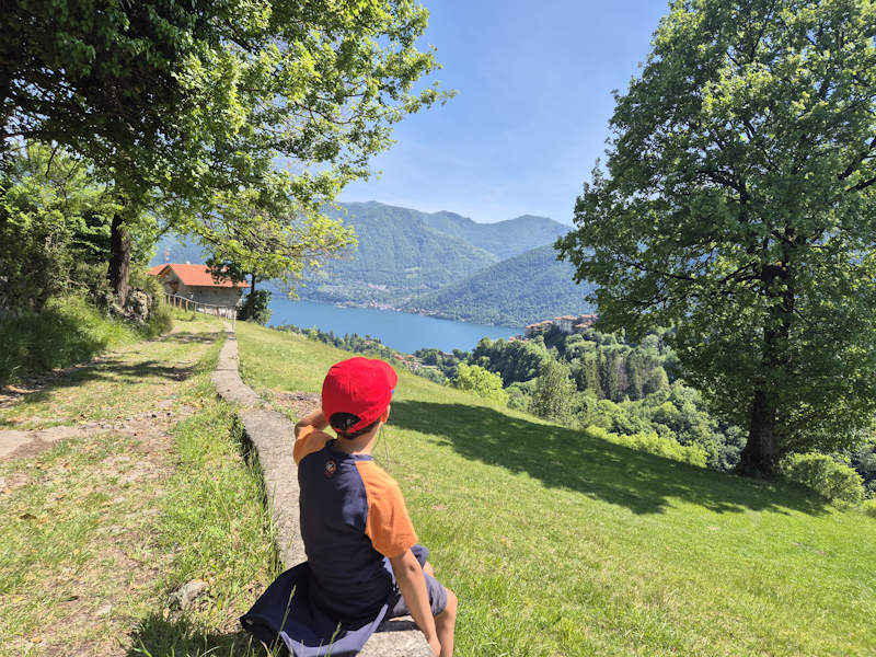 valsolda vista lago lugano